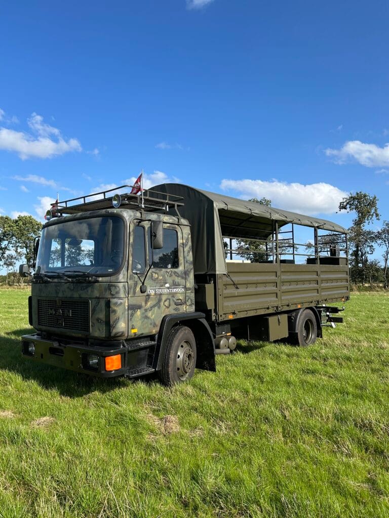 Ex army Studentervogn